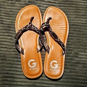 Guess tan flip-flop size 10